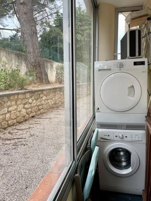 Апартаменты Au Coeur Et Au Calme De Bandol, Parking Et Climatisation Экстерьер фото